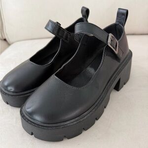 Chunky Mary Jane Platform Heels - Black